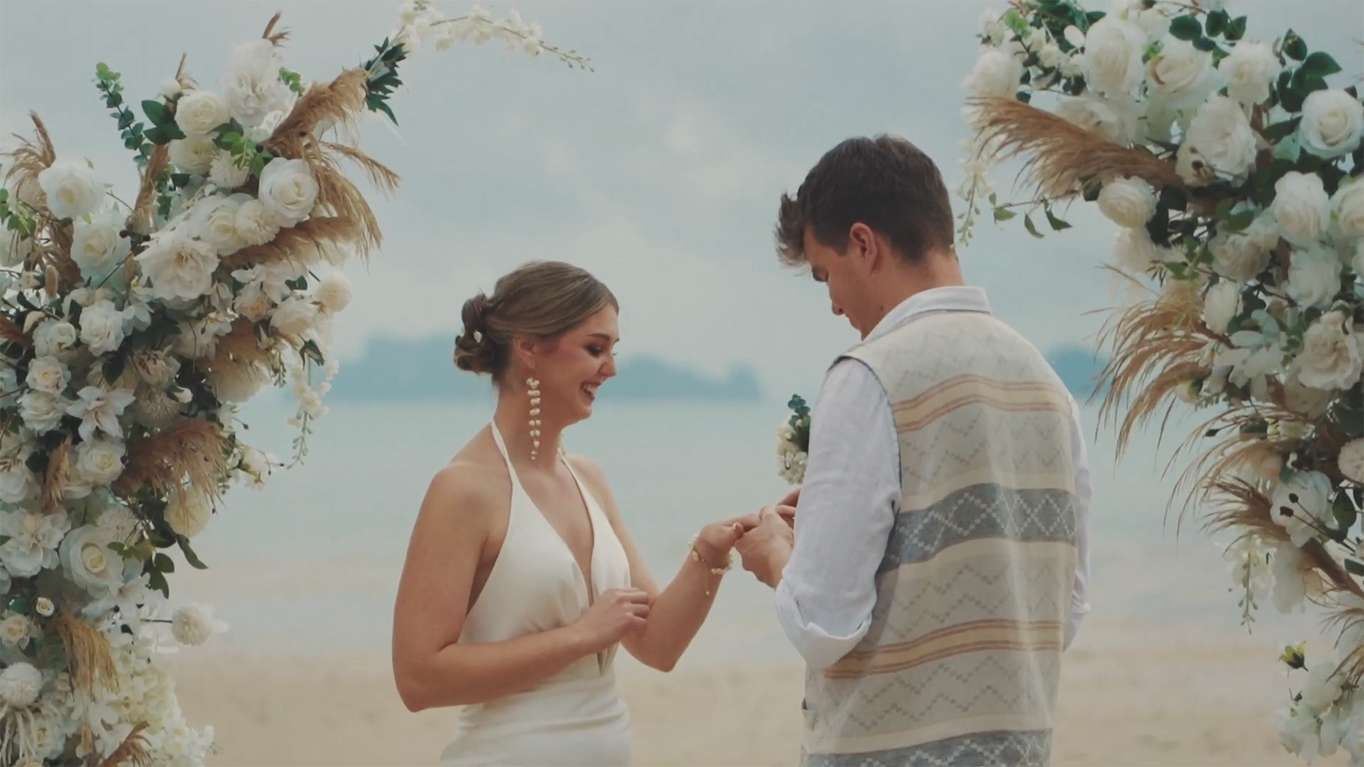 cinematic film, Krabi Videographer, Krabi video team, Krabi filmmaker, Krabi wedding film, wedding film photography in Krabi, Surprise proposal videographer